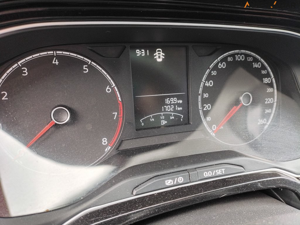 VOLKSWAGEN POLO 1.0 MPI TRACK MANUAL