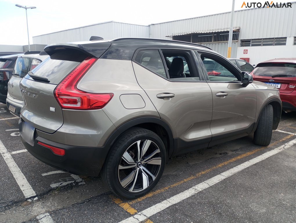 VOLVO XC40 1.5 T5 RECHARGE R-DESIGN GEARTRONIC
