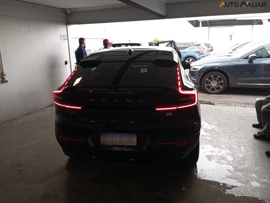 VOLVO C40 P8 RECHARGE TWIN ELECTRIC ULTIMATE AWD