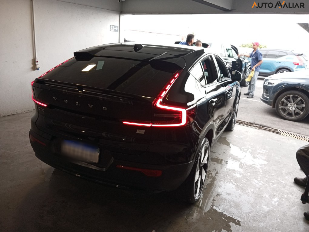 VOLVO C40 P8 RECHARGE TWIN ELECTRIC ULTIMATE AWD