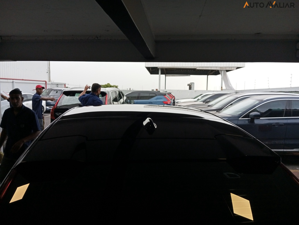VOLVO C40 P8 RECHARGE TWIN ELECTRIC ULTIMATE AWD