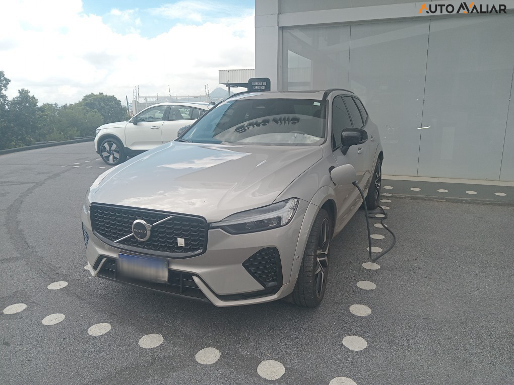 VOLVO XC60 2.0 T8 RECHARGE POLESTAR ENGINEERED AWD GEARTRONIC