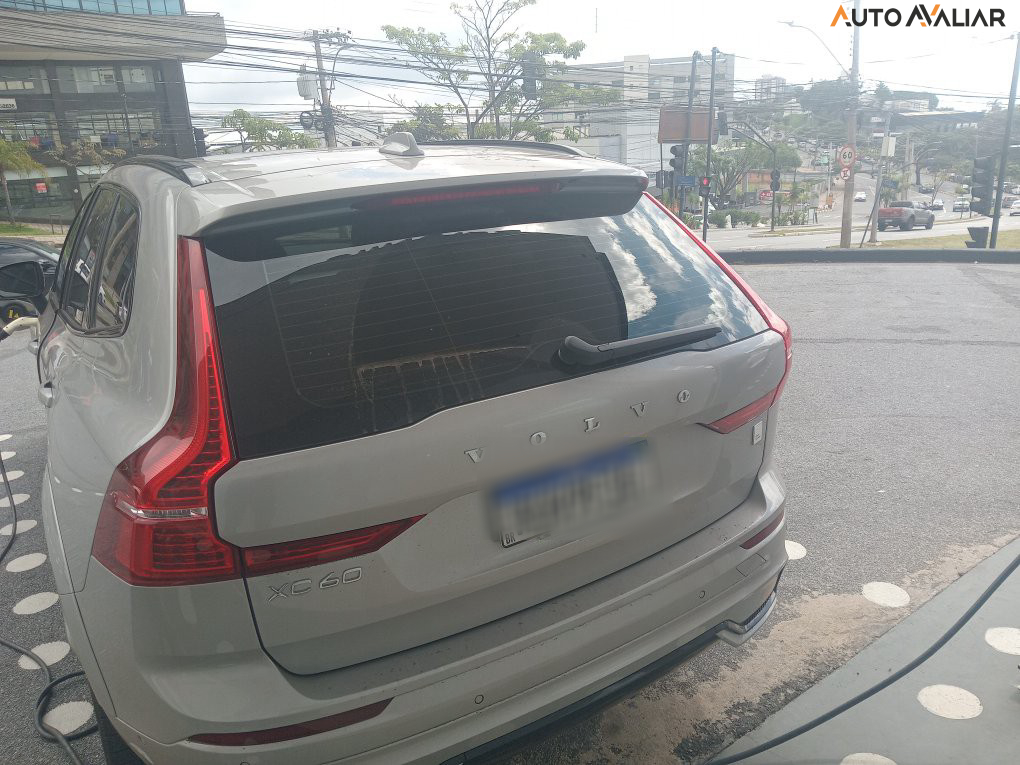 VOLVO XC60 2.0 T8 RECHARGE POLESTAR ENGINEERED AWD GEARTRONIC