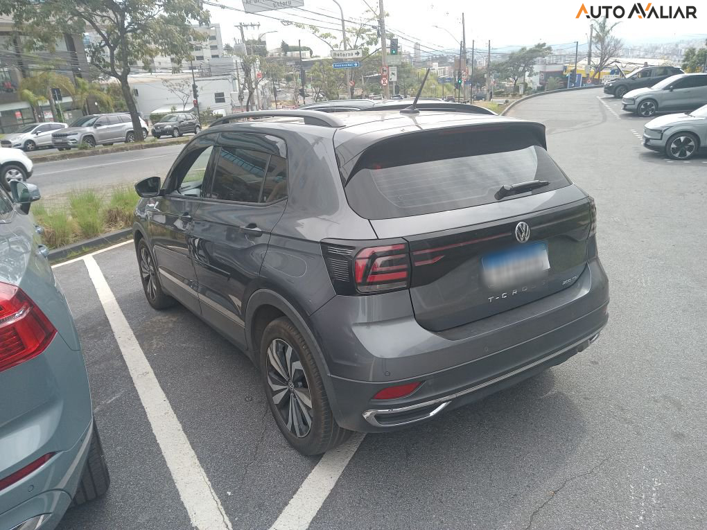 VOLKSWAGEN T-CROSS 1.0 200 TSI TOTAL FLEX COMFORTLINE AUTOMÁTICO