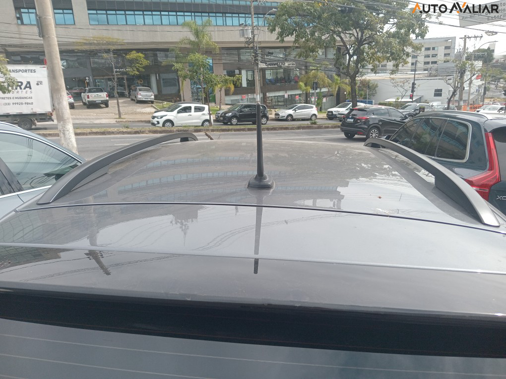 VOLKSWAGEN T-CROSS 1.0 200 TSI TOTAL FLEX COMFORTLINE AUTOMÁTICO