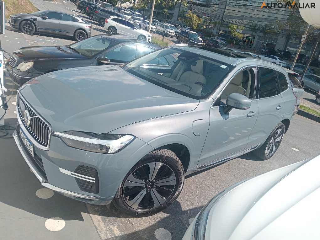VOLVO XC60 2.0 T8 RECHARGE PLUS AWD GEARTRONIC