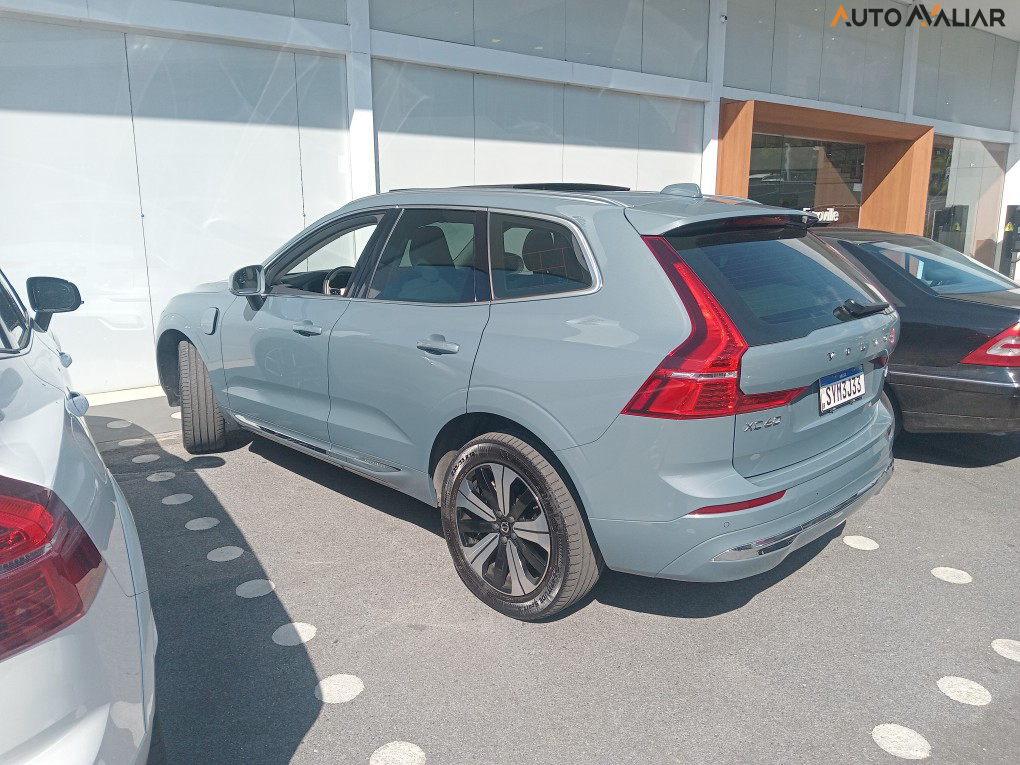 VOLVO XC60 2.0 T8 RECHARGE PLUS AWD GEARTRONIC