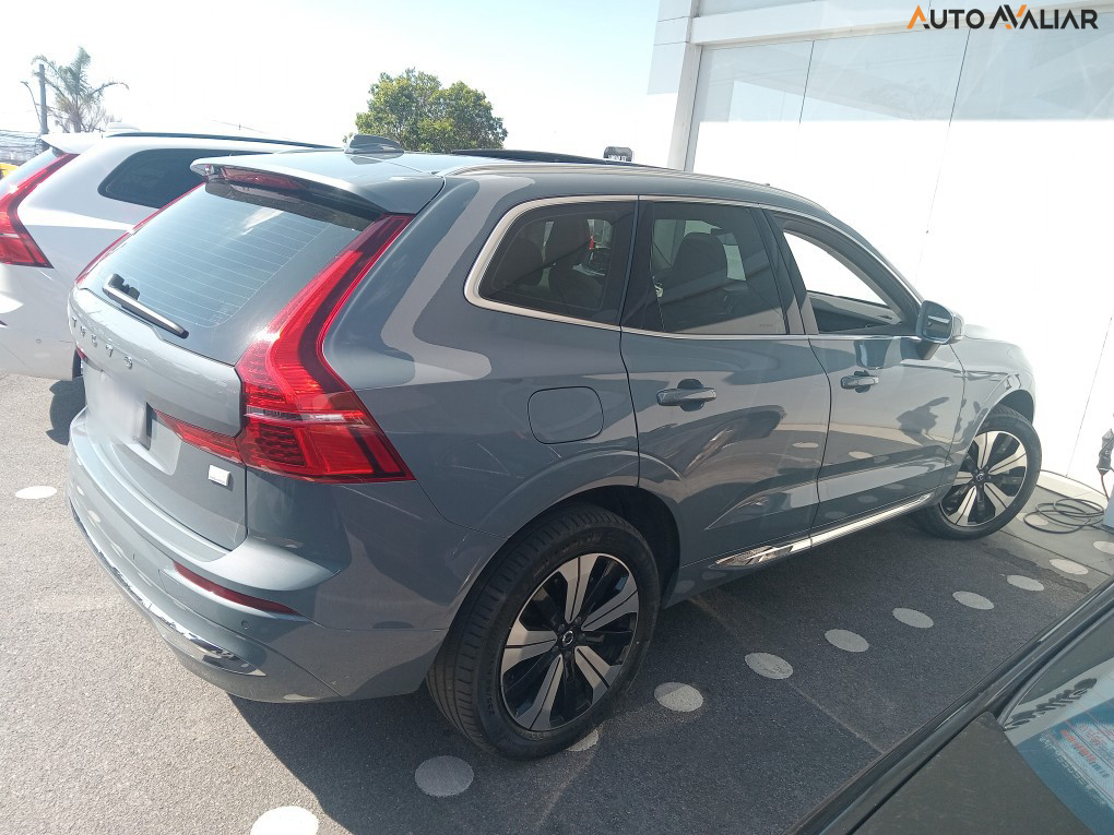 VOLVO XC60 2.0 T8 RECHARGE PLUS AWD GEARTRONIC