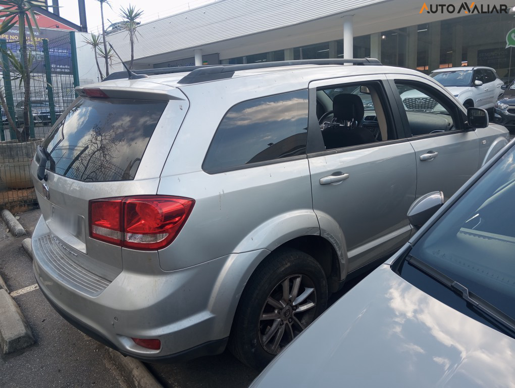 FIAT FREEMONT 2.4 EMOTION 16V GASOLINA 4P AUTOMATICO