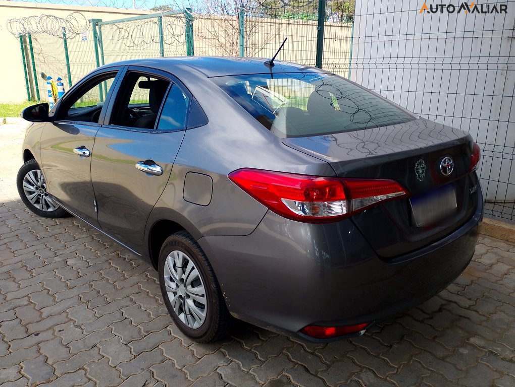 TOYOTA YARIS 1.5 16V FLEX SEDAN XL LIVE MANUAL