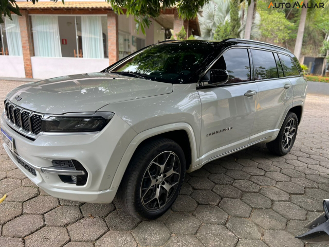 JEEP COMMANDER 2.0 TD380 TURBO DIESEL OVERLAND AT9
