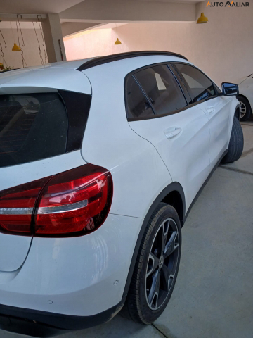 MERCEDES-BENZ GLA 200 1.6 CGI FLEX NIGHT 7G-DCT