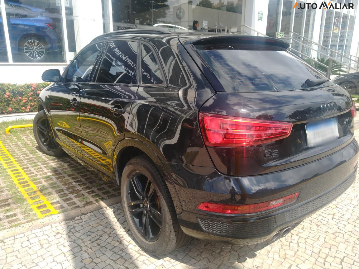 AUDI Q3 1.4 TFSI BLACK EDITION FLEX 4P S TRONIC