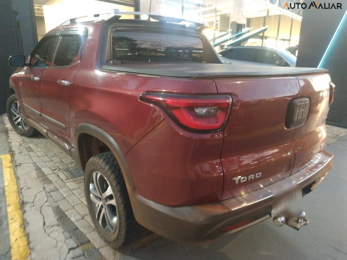 FIAT TORO 2.0 16V TURBO DIESEL VOLCANO 4WD AT9