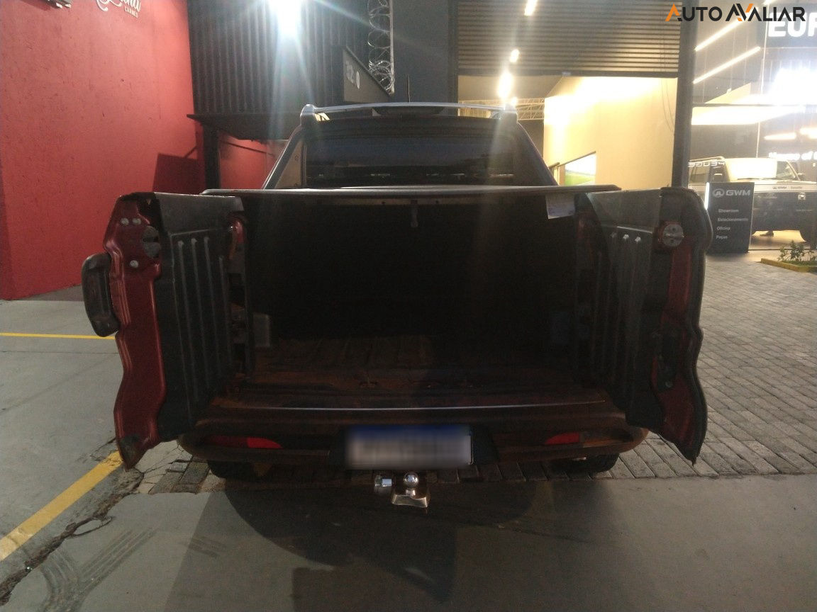 FIAT TORO 2.0 16V TURBO DIESEL VOLCANO 4WD AT9