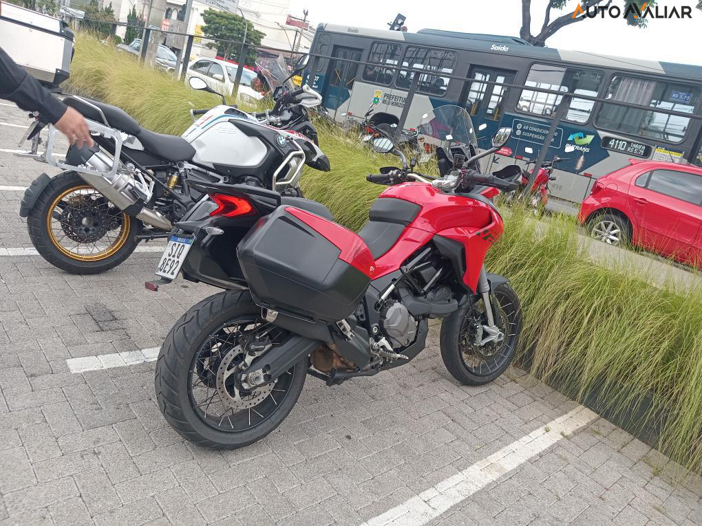 DUCATI MULTISTRADA V2S MULTISTRADA V2S