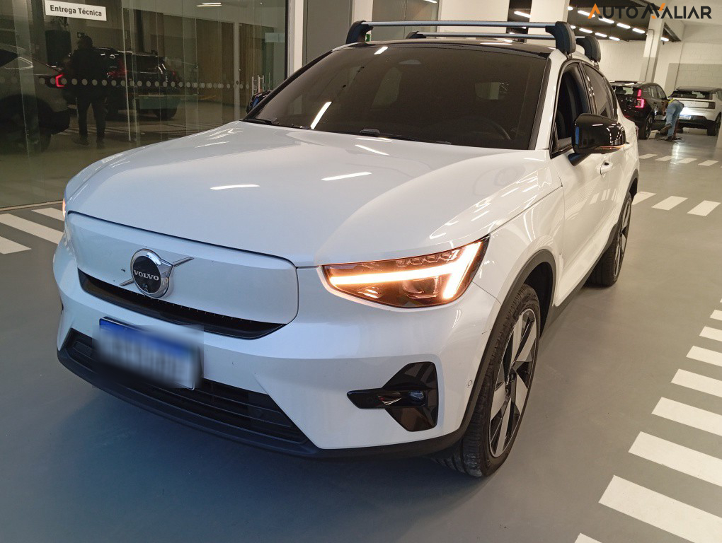 VOLVO C40 P8 RECHARGE TWIN ELECTRIC ULTIMATE AWD