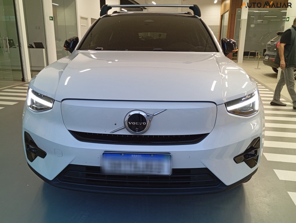 VOLVO C40 P8 RECHARGE TWIN ELECTRIC ULTIMATE AWD