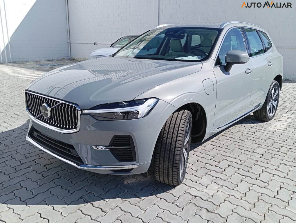 VOLVO XC60 2.0 T8 RECHARGE PLUS AWD GEARTRONIC