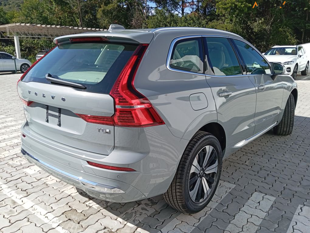 VOLVO XC60 2.0 T8 RECHARGE PLUS AWD GEARTRONIC