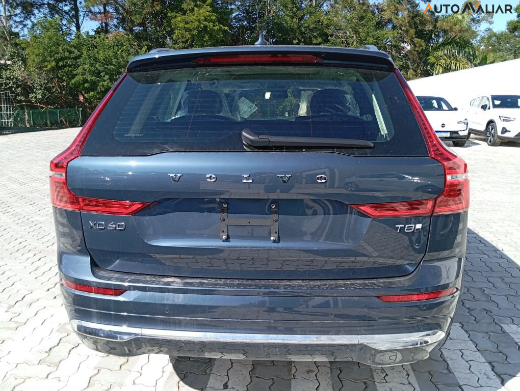 VOLVO XC60 2.0 T8 RECHARGE PLUS AWD GEARTRONIC