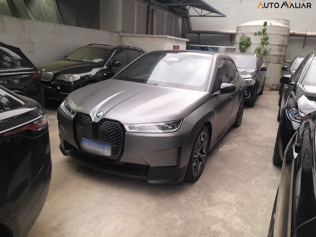 BMW IX XDRIVE40