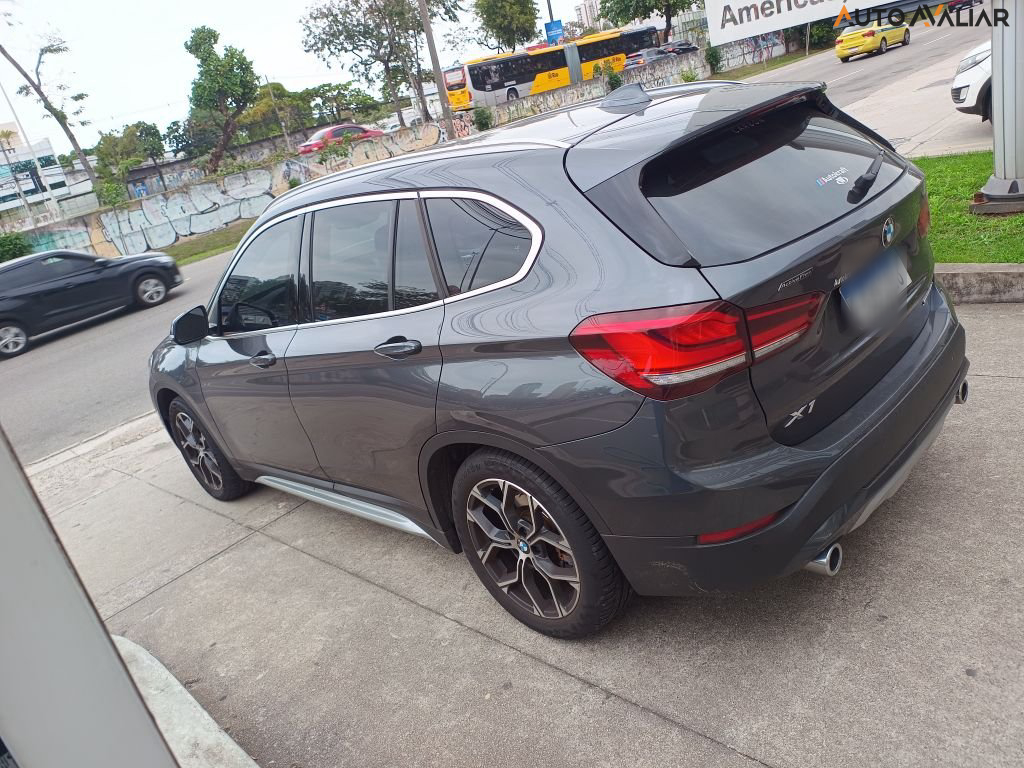 BMW X1 2.0 16V TURBO ACTIVEFLEX SDRIVE20I X-LINE 4P AUTOMATICO