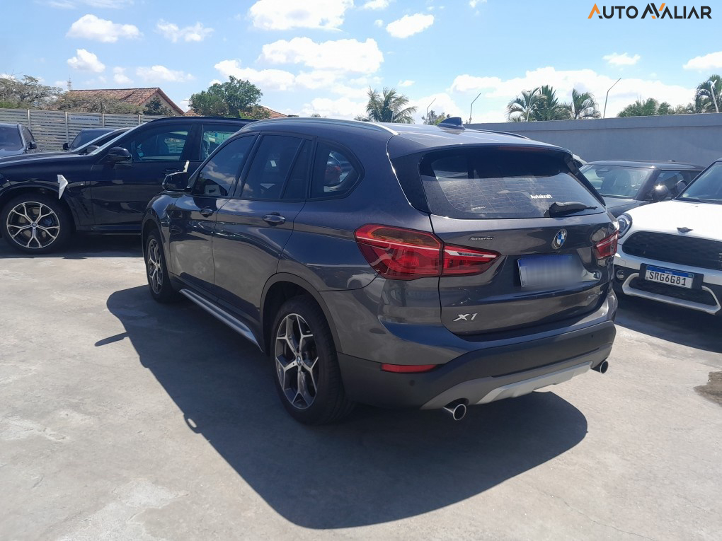 BMW X1 2.0 16V TURBO ACTIVEFLEX SDRIVE20I X-LINE 4P AUTOMATICO