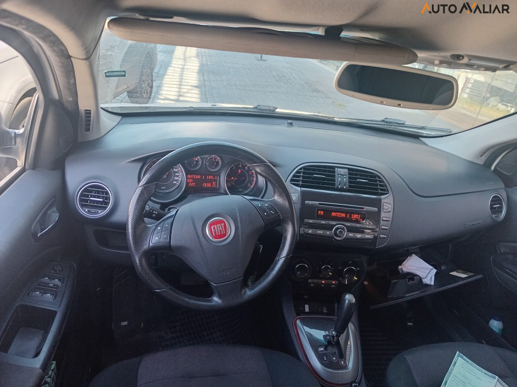 FIAT BRAVO 1.8 ESSENCE 16V FLEX 4P AUTOMATIZADO