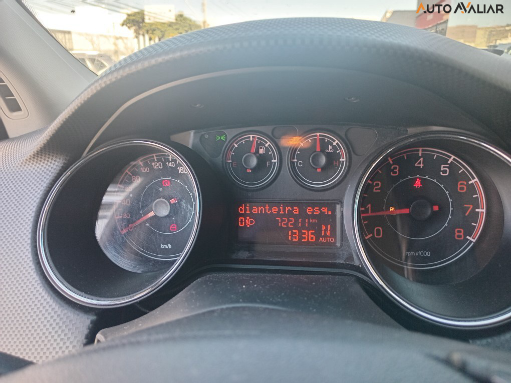 FIAT BRAVO 1.8 ESSENCE 16V FLEX 4P AUTOMATIZADO