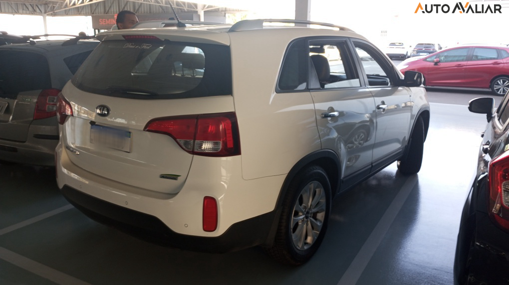 KIA SORENTO 2.4 16V GASOLINA EX AUTOMATICO