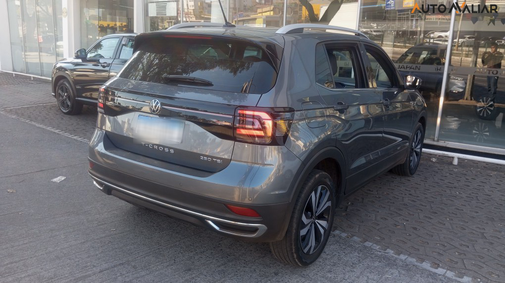 VOLKSWAGEN T-CROSS 1.4 250 TSI TOTAL FLEX HIGHLINE AUTOMÁTICO