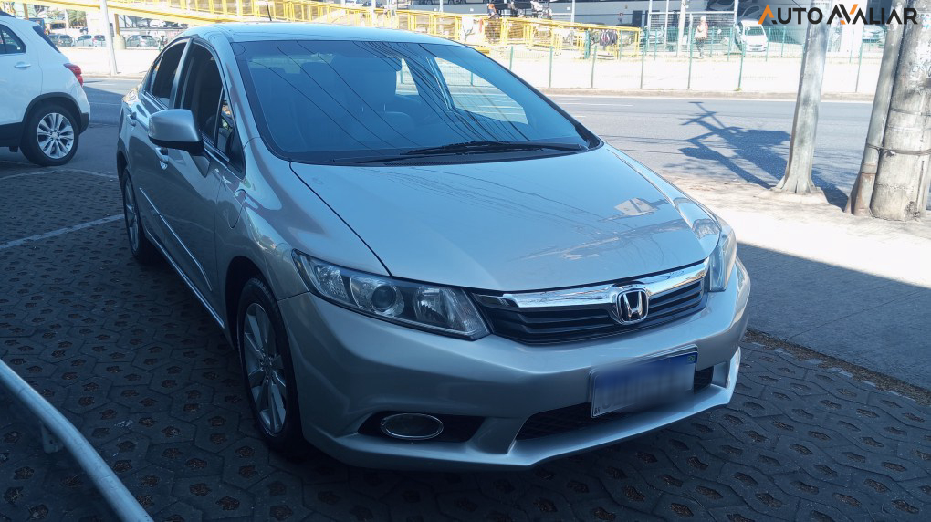 HONDA CIVIC 1.8 LXS 16V FLEX 4P AUTOMATICO