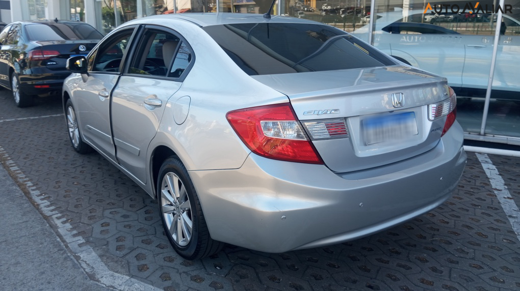 HONDA CIVIC 1.8 LXS 16V FLEX 4P AUTOMATICO