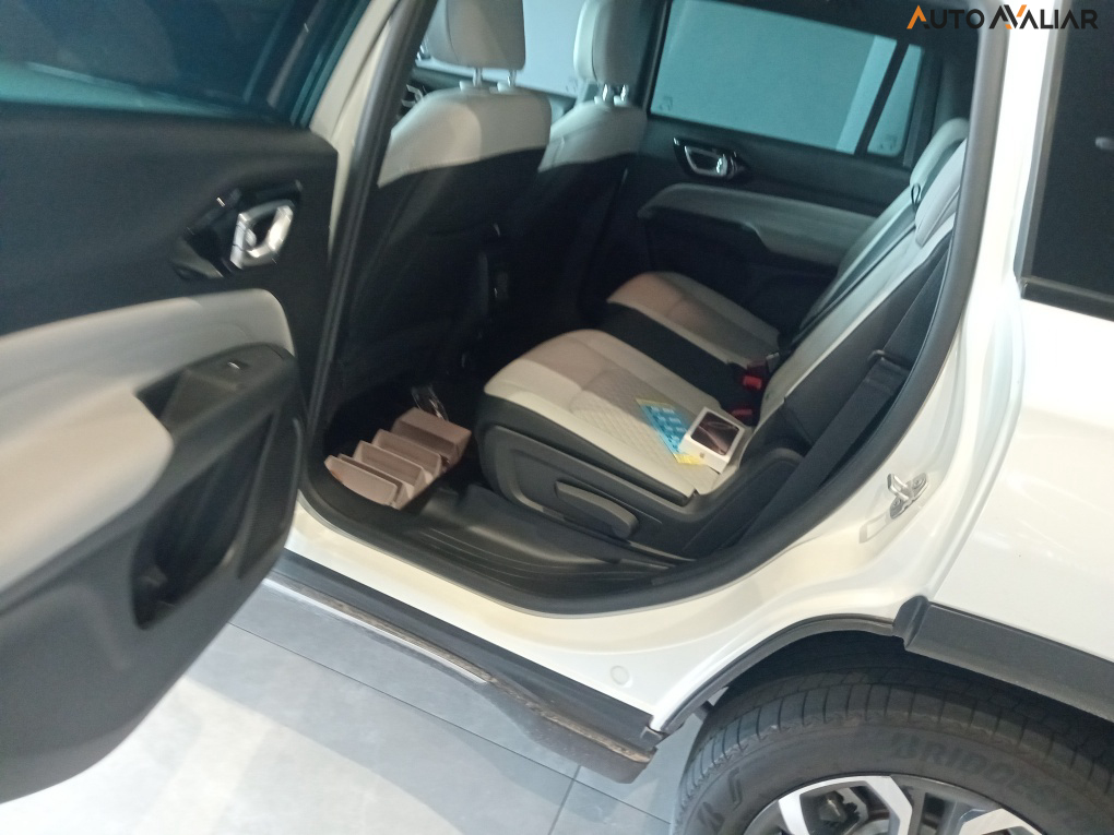 JEEP COMMANDER 1.3 T270 TURBO FLEX LIMITED AT6