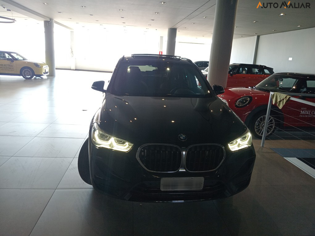 BMW X1 2.0 16V TURBO ACTIVEFLEX XDRIVE25I SPORT 4P AUTOMATICO