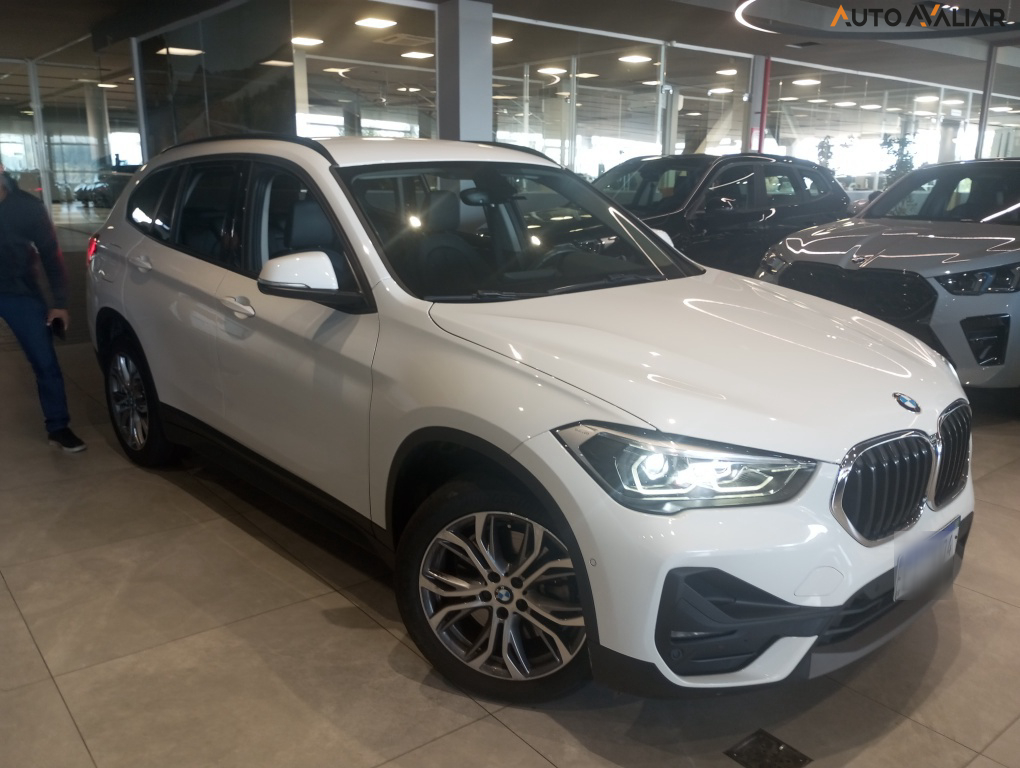 BMW X1 2.0 16V TURBO ACTIVEFLEX SDRIVE20I GP 4P AUTOMATICO