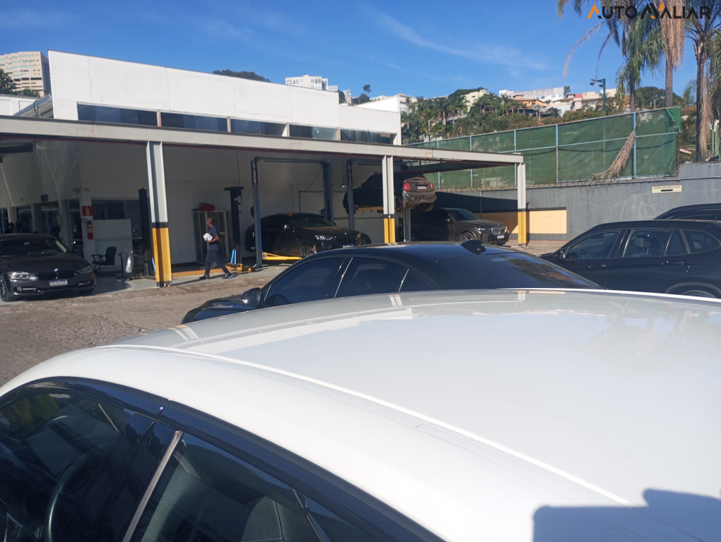 BMW 320I 2.0 16V TURBO FLEX GP AUTOMÁTICO