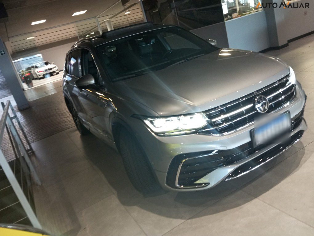 VOLKSWAGEN TIGUAN 2.0 300 TSI GASOLINA ALLSPACE R-LINE AUTOMÁTICO