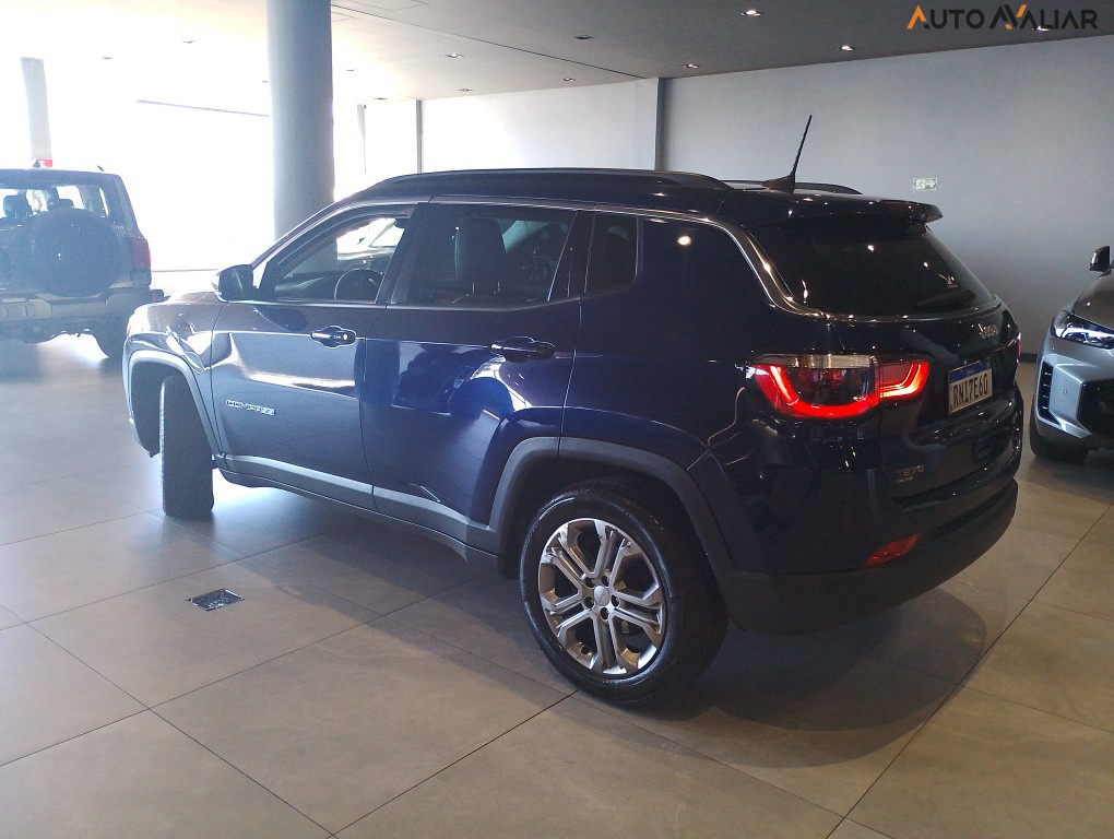 JEEP COMPASS 1.3 T270 TURBO FLEX LONGITUDE AT6
