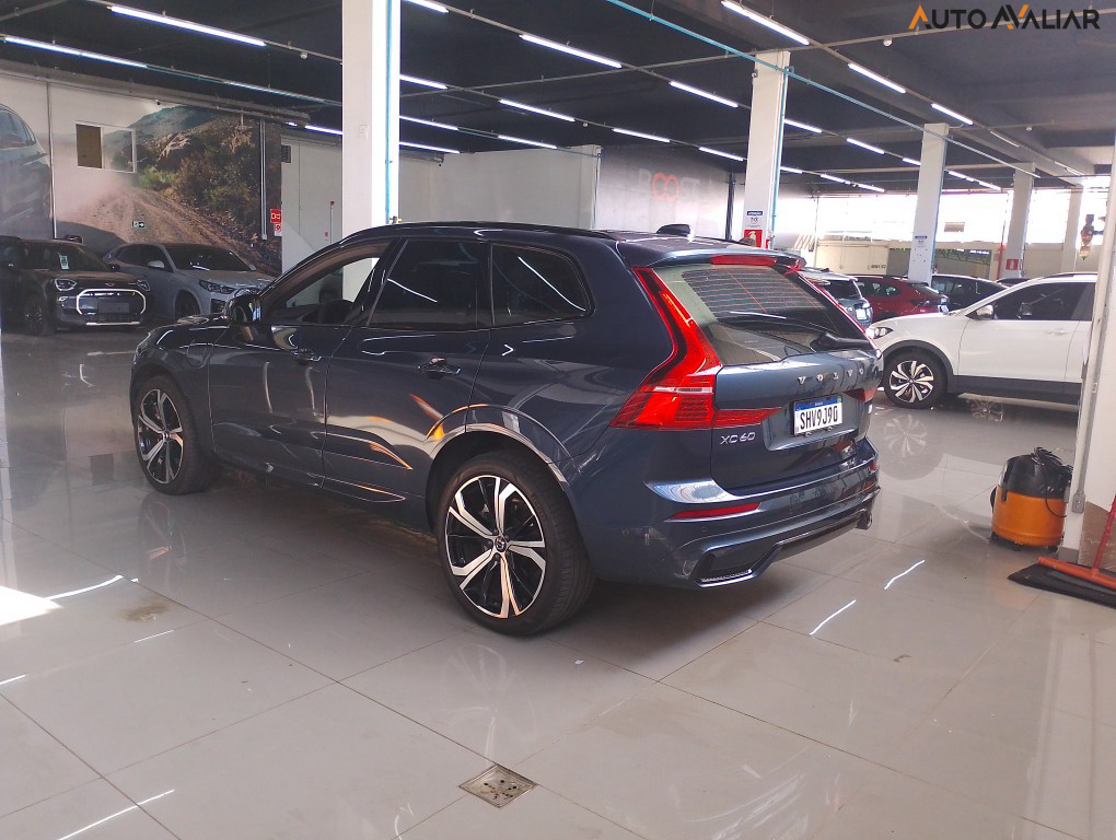 VOLVO XC60 2.0 T8 RECHARGE ULTIMATE DARK AWD GEARTRONIC