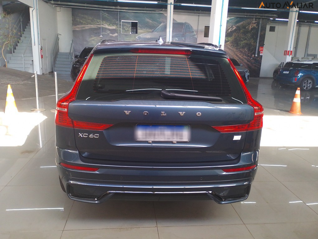 VOLVO XC60 2.0 T8 RECHARGE ULTIMATE DARK AWD GEARTRONIC