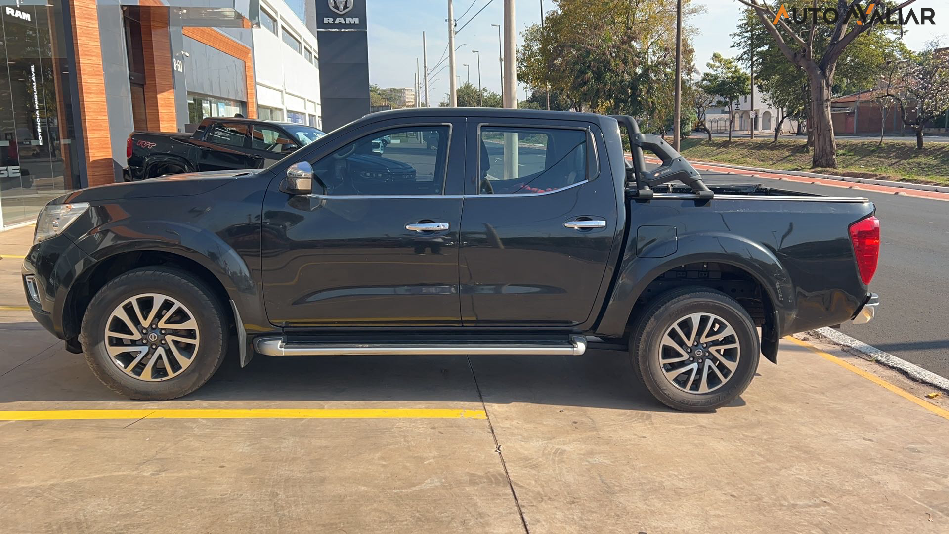NISSAN FRONTIER 2.3 16V TURBO DIESEL XE CD 4X4 AUTOMÁTICO