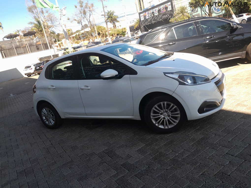 PEUGEOT 208 1.2 ACTIVE PACK 12V FLEX 4P MANUAL