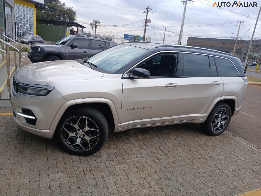 JEEP COMMANDER 2.0 TD380 TURBO DIESEL OVERLAND AT9