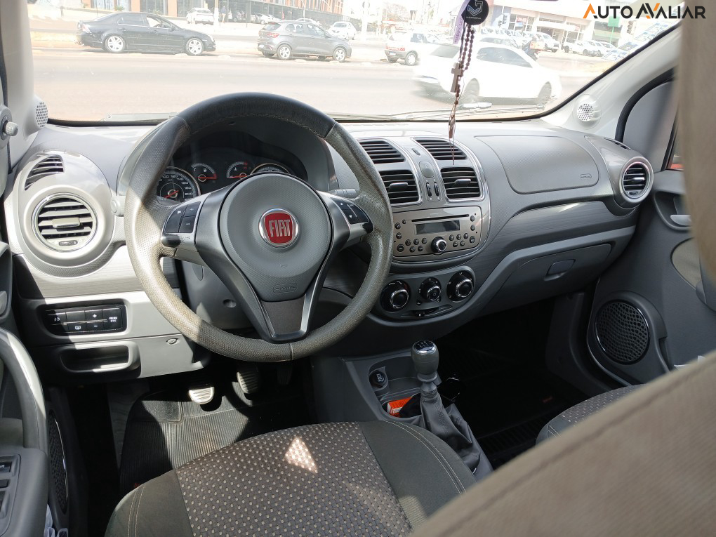 FIAT GRAND SIENA 1.6 MPI ESSENCE 16V FLEX 4P MANUAL