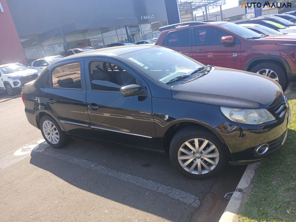 VOLKSWAGEN VOYAGE 1.6 MI COMFORTLINE 8V FLEX 4P MANUAL