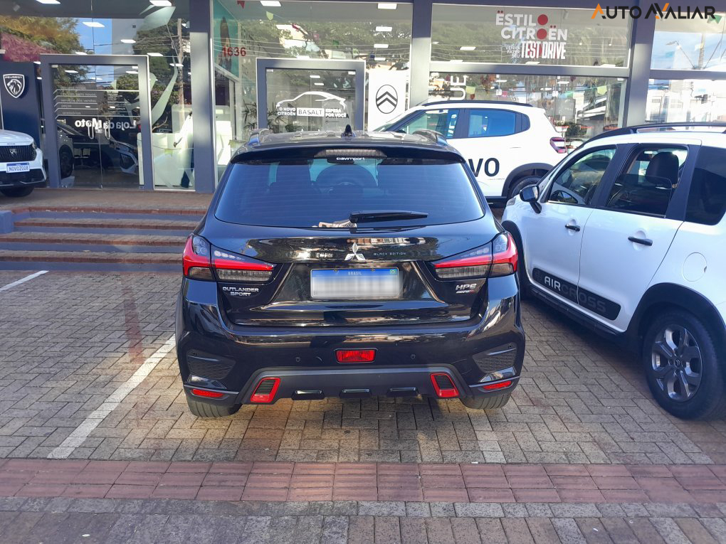 MITSUBISHI OUTLANDER SPORT 2.0 MIVEC FLEX HPE BLACK EDITION AUTOMÁTICO