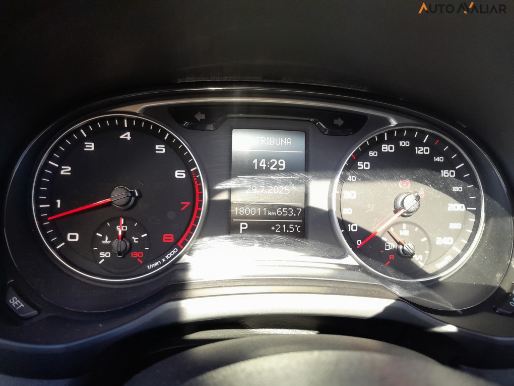 AUDI A1 1.4 16V TFSI(S-TRONIC)