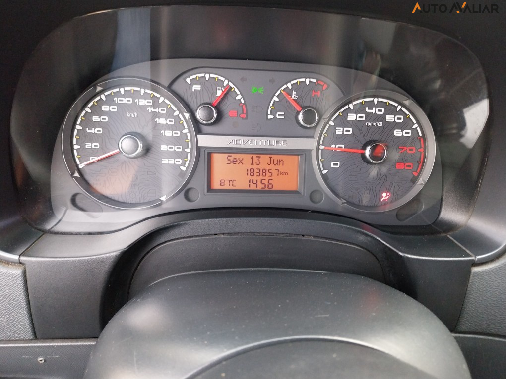 FIAT PALIO 1.8 MPI ADVENTURE WEEKEND 16V FLEX 4P MANUAL